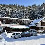 Zahradky Hostel Deménvölgy