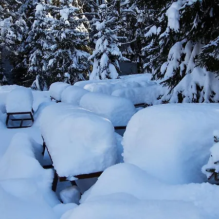 Zahradky Vandrarhem *