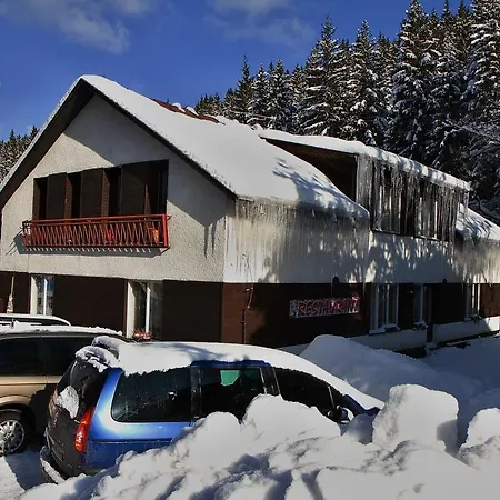 Hostel Zahradky